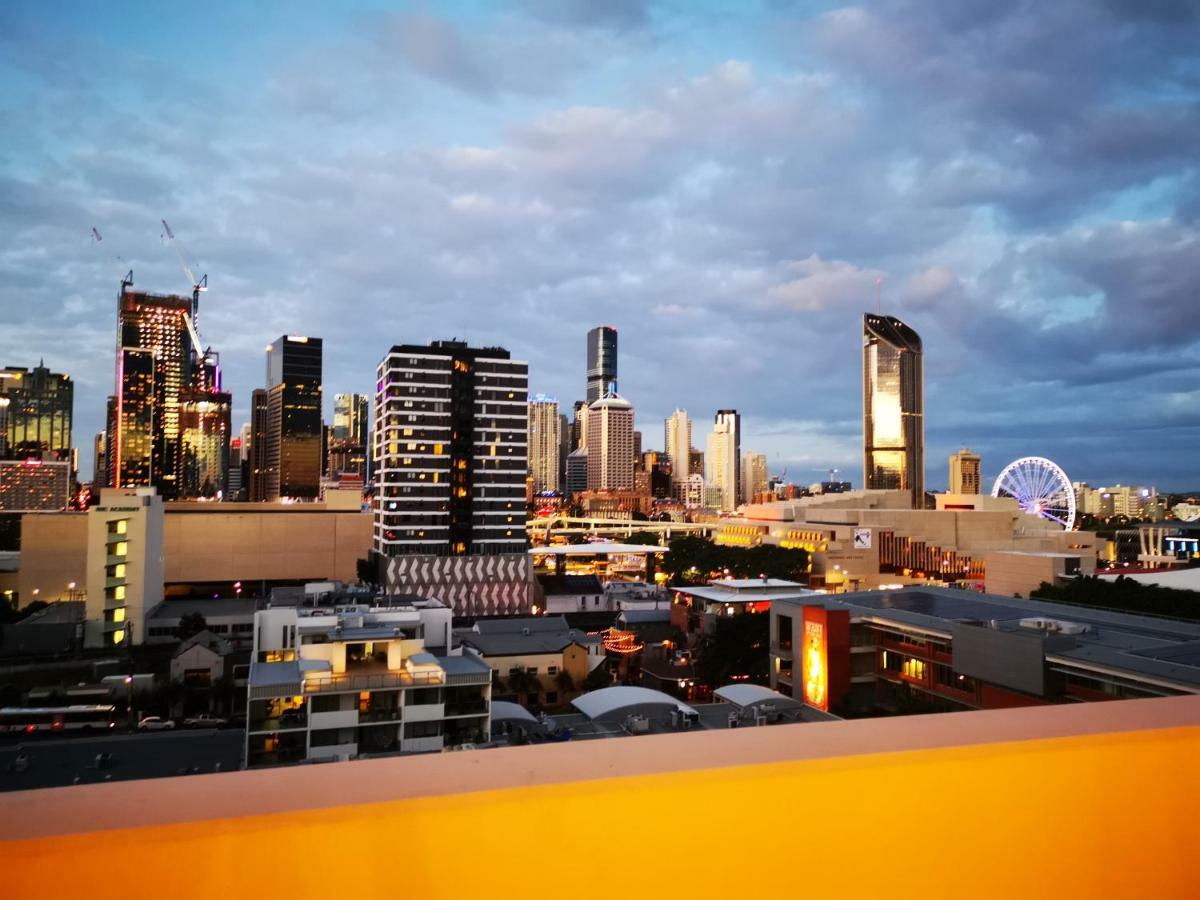 Airtrip Apartments On Merivale Street Brisbane Exterior photo